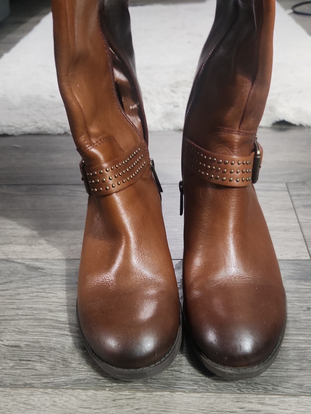 JESSICA SIMPSON SIZE 9B - Women's Brown Studded Leather Boots